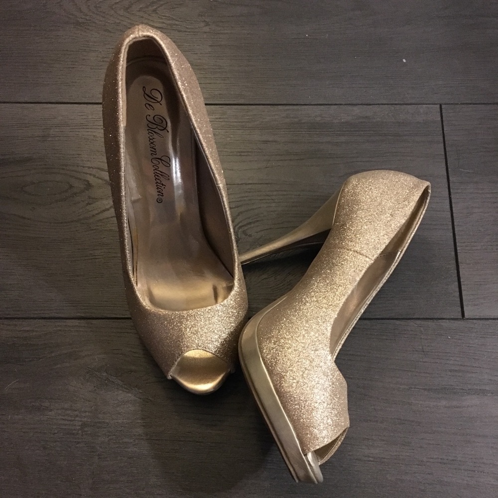 Shimmery Gold peep toe heels